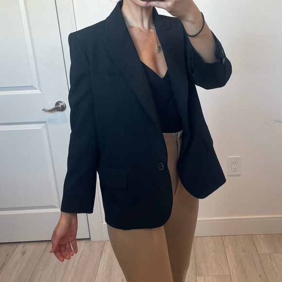 Zara Oversized Blazer - Picture 5 of 10